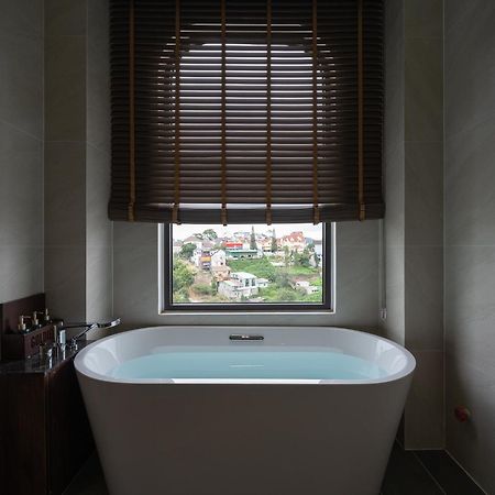 Goldient Boutique Hotel Да Лат Екстериор снимка